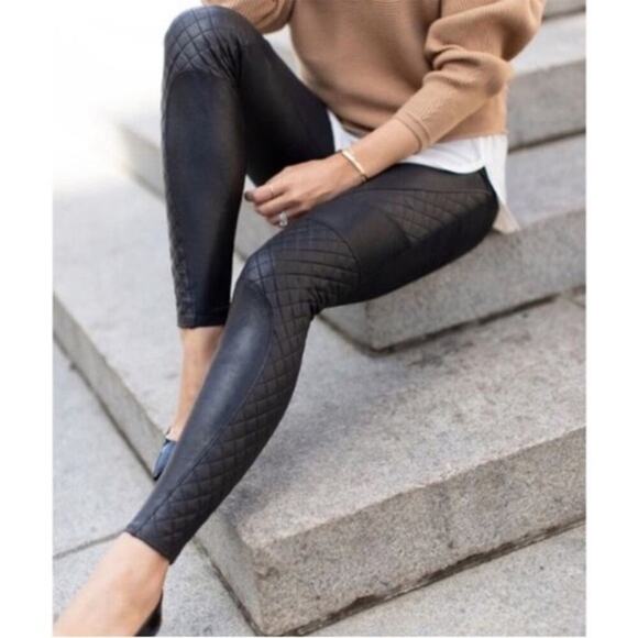SPANX Quilted Faux Leather Leggings in Black Moto Pants Size Small - Picture 1 of 8